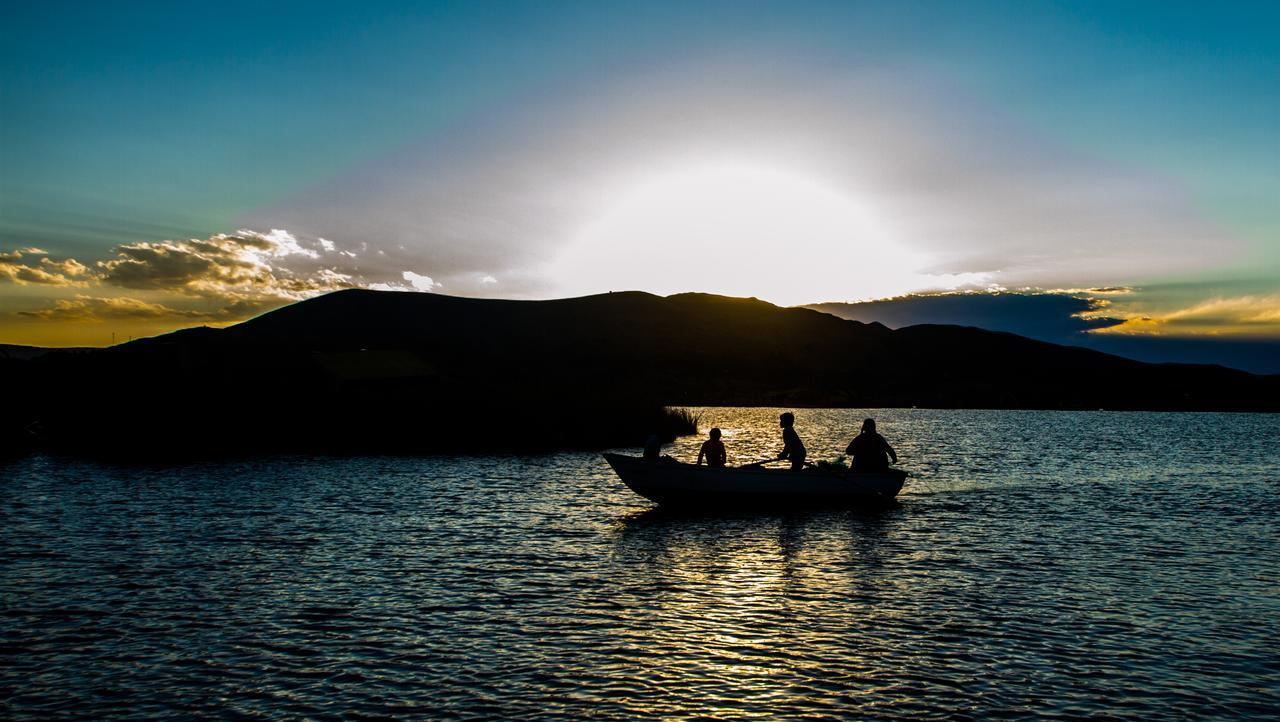 Uros Qhota Uta Lodge Puno Exterior foto